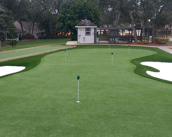 Large Scale Putting Courses